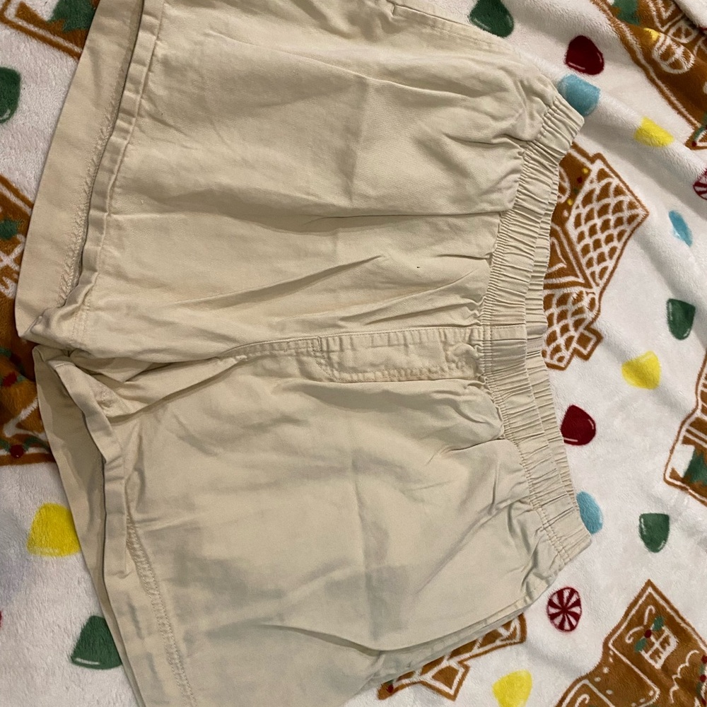 Chubbies Cream Cargo Shorts Relaxed Fit